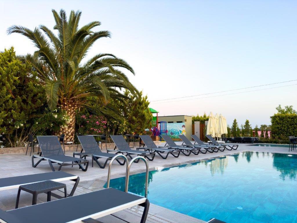 Club Kavala Beach Hotel Ассос Экстерьер фото